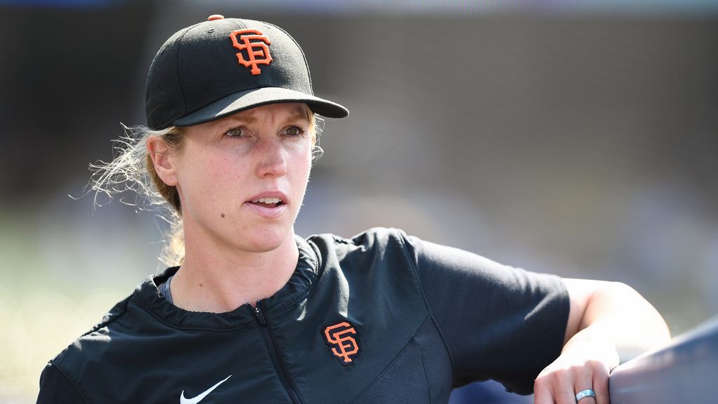 Sources - Giants' Alyssa Nakken first woman to interview for