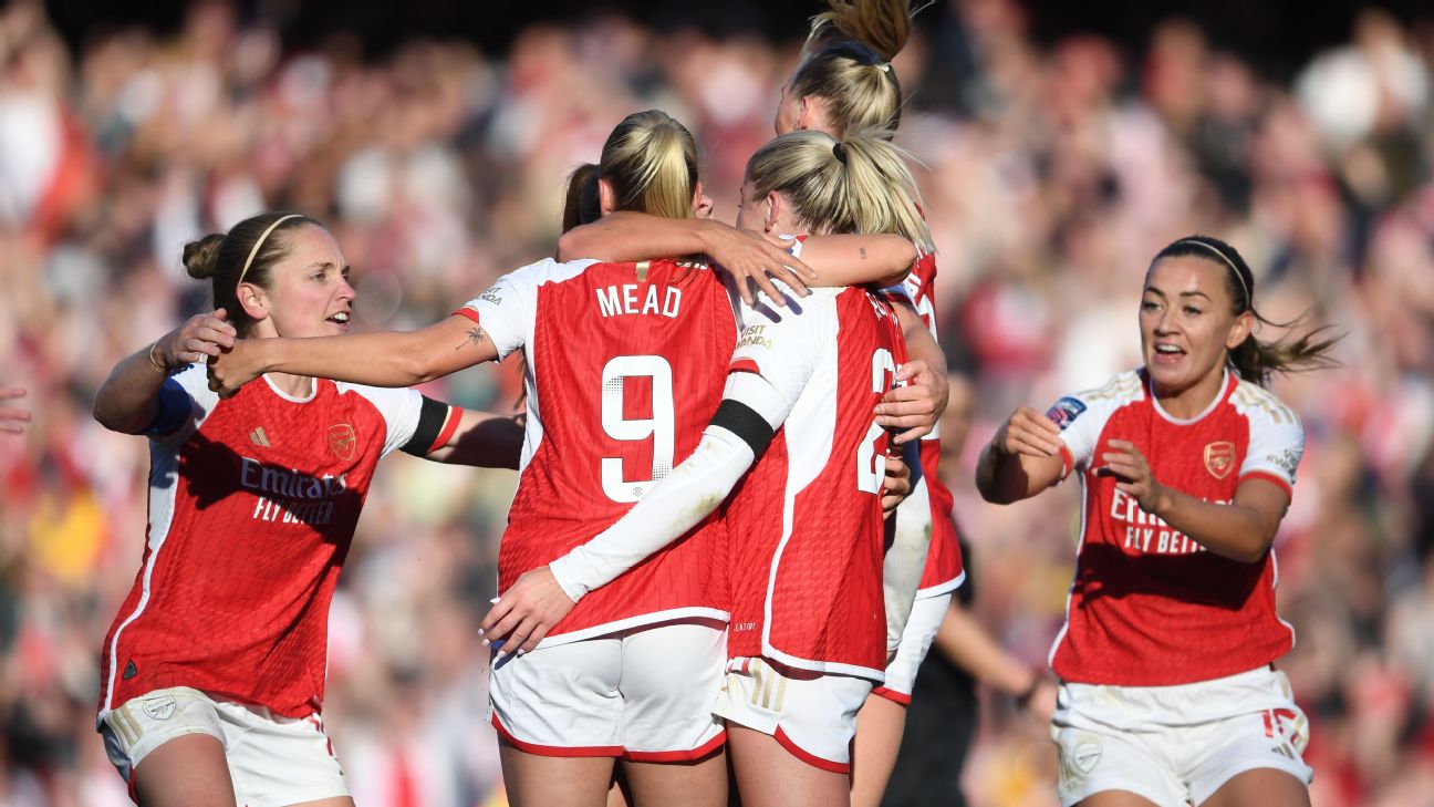 European women's review: Mead boosts Arsenal; Putellas breaks record