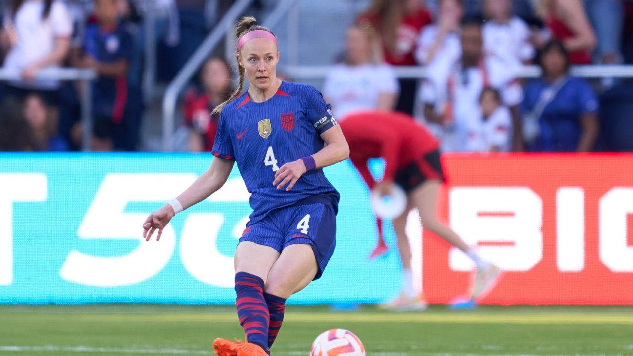 Smith, Sauerbrunn in USWNT squad for Colombia