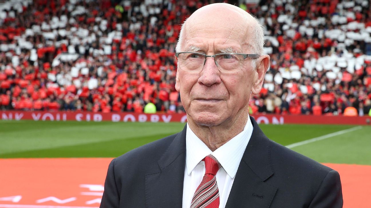 Man United legend Sir Bobby Charlton dies at 86