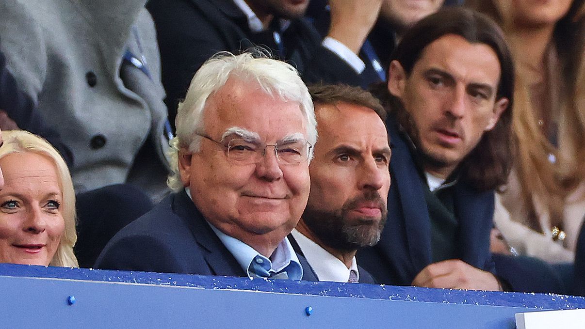 Everton chairman Bill Kenwright dies aged 78