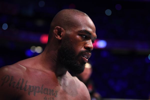 UFC star Jones denies threatening testing agent