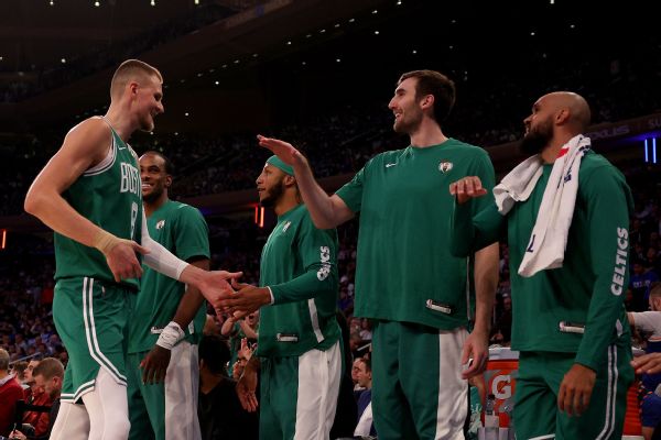 Porzingis has record Celtics debut vs. former team