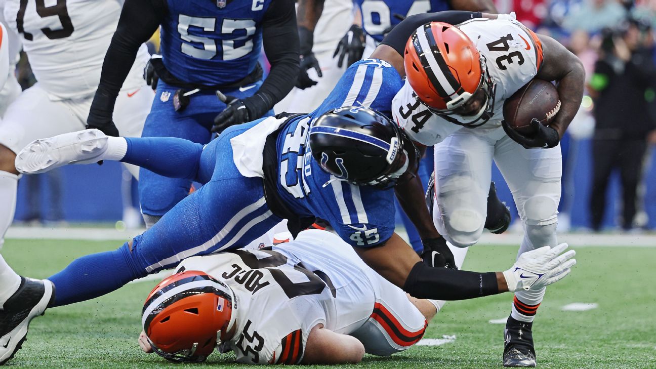 AJ Green has sick custom Bengals cleats