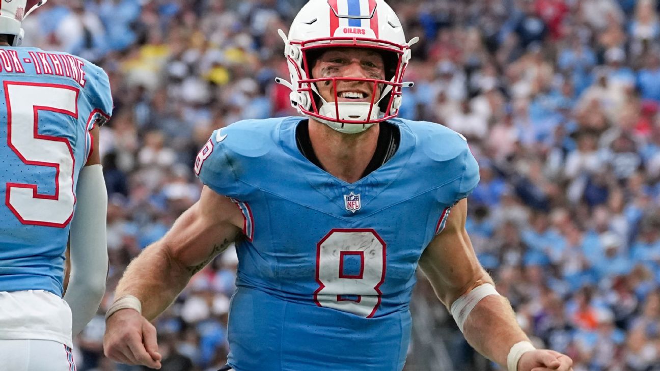 Adam Schefter on X: The throwback Houston Oilers uniforms that the  Tennessee Titans will wear for two games this season:   / X