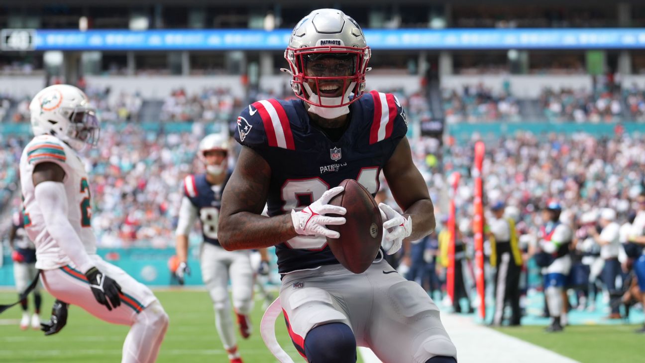 Source: Patriots’ top WR Bourne has torn ACL