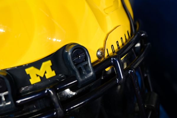 Sources: U-M says Big Ten teams shared its signs