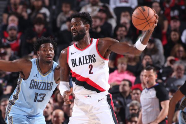 Sources: Blazers' Ayton to become free agent after buyout