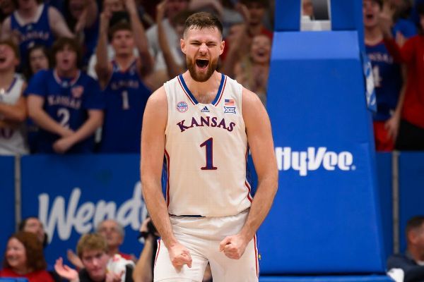 Dickinson shines with 21 in debut for No. 1 KU