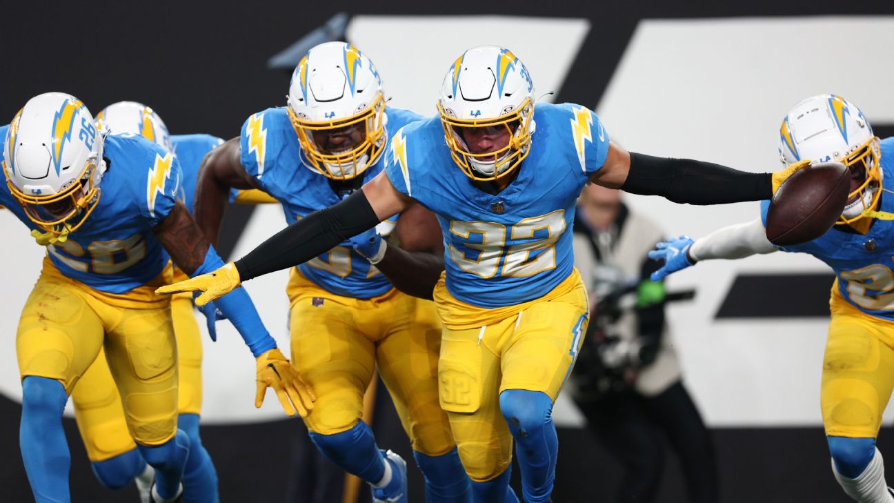 Chargers' stingy defense sparks victory over Jets, return to .500