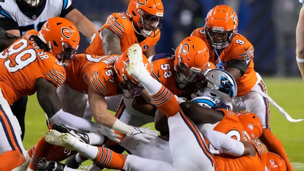 Montez Sweat, Bears’ defense lead way to win over Panthers