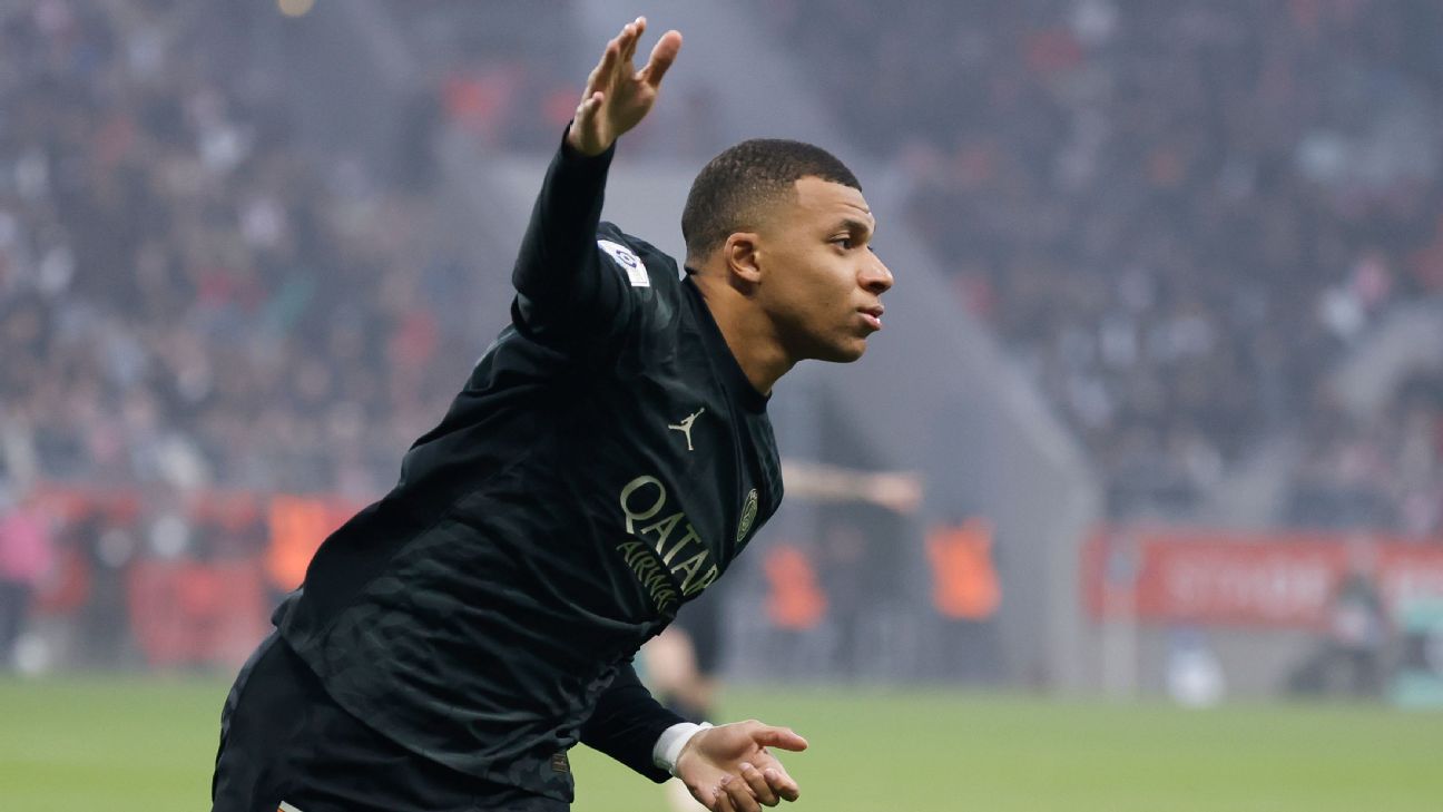 PSG bate Stade Reims com hat-trick de Kylian Mbappé