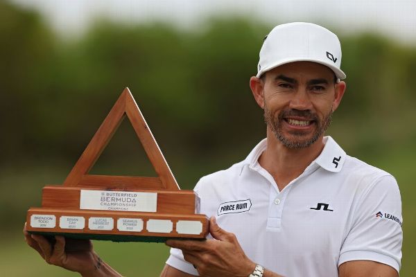 Villegas wins first title since his daughter's death