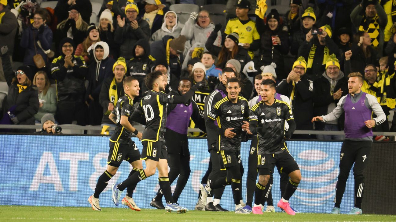 Crew hold serve, end Atlanta's playoff run in 3