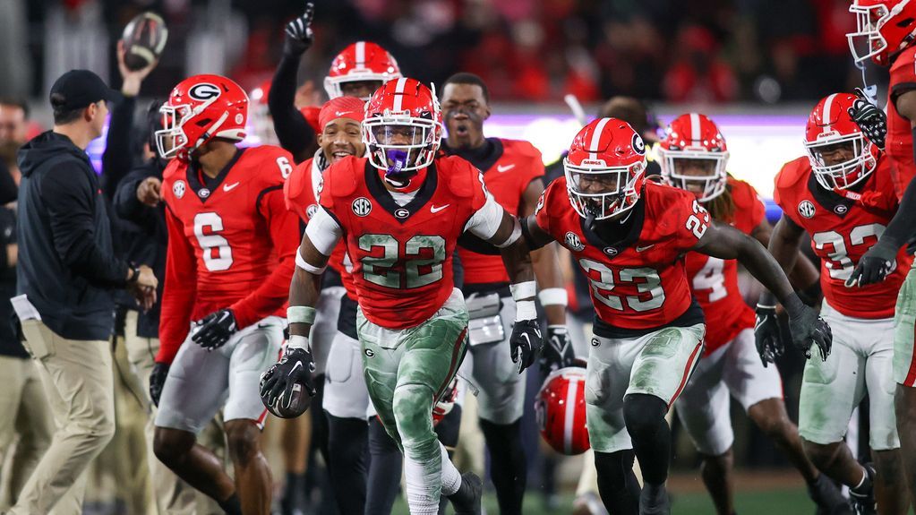 College Football Playoff rankings: Ohio State remains No. 1