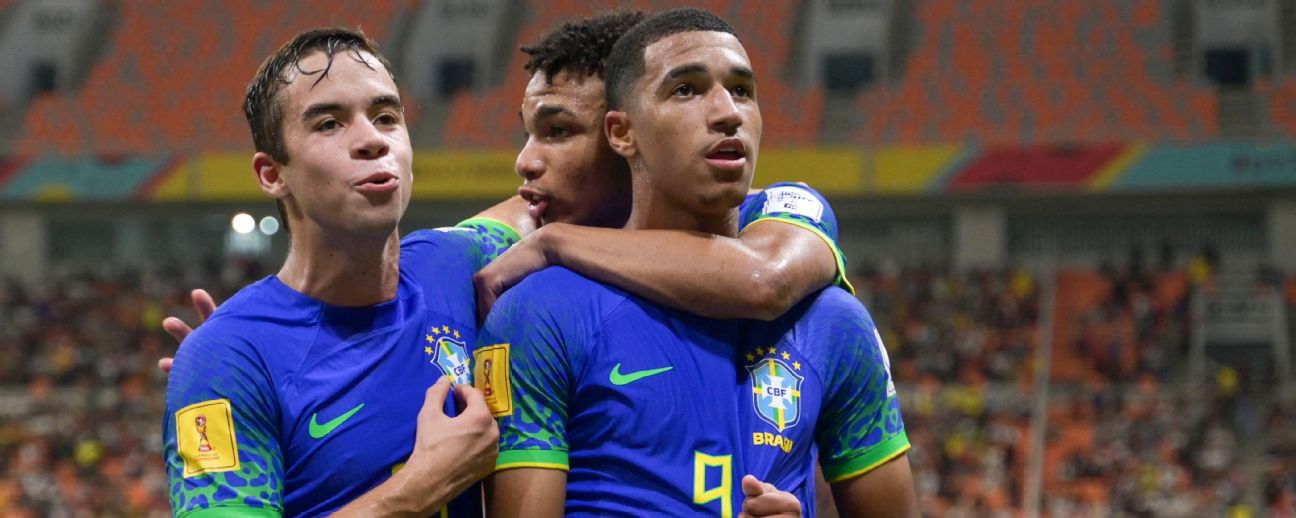 Com gols no fim, Brasil bate o México e conquista Copa do Mundo Sub-17