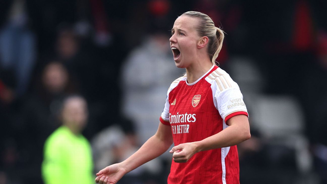 WSL: Chelsea remain top, Mead scores for Arsenal