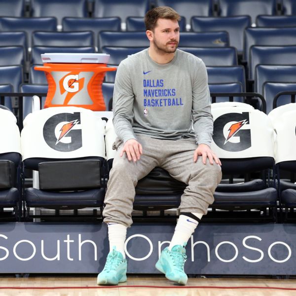 Luka sits out vs. Trail Blazers to rest ailing ankle