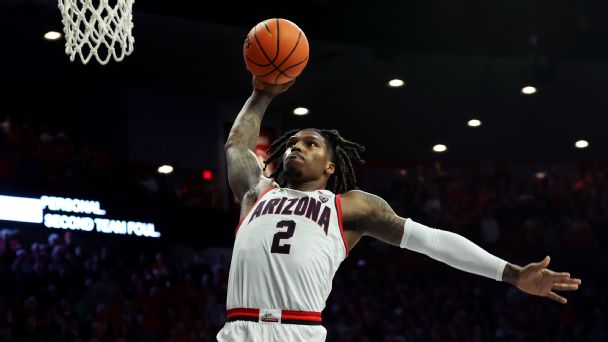 Men's hoops: Arizona takes Purdue's top spot, Kansas rises, Wisconsin wins