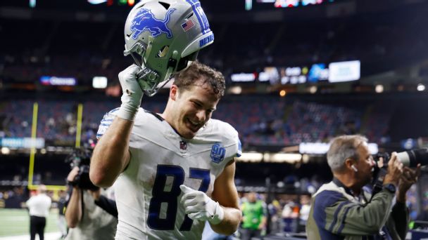 Rookie TE Sam LaPorta helps Lions get back on track