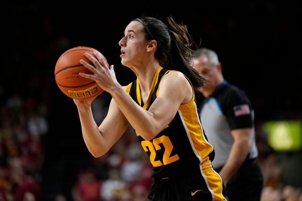 Iowa star Clark becomes No. 2 all-time scorer www.espn.com – TOP