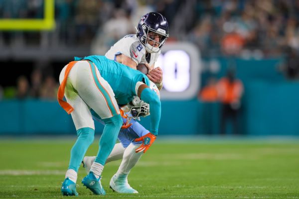 Titans' Levis working on sliding: 'Got to be smart'