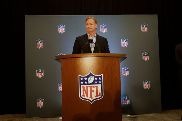 Vincent says NFL officiating a 'work in progress' thumbnail
