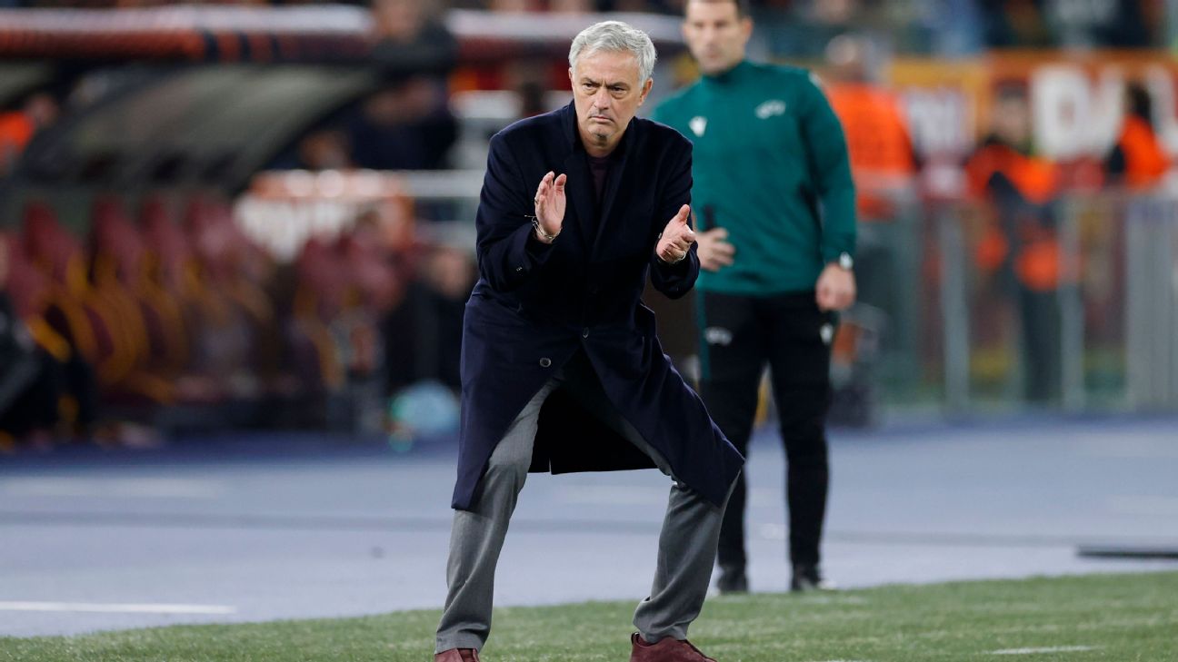 Mourinho avoids ban for calling ref unstable