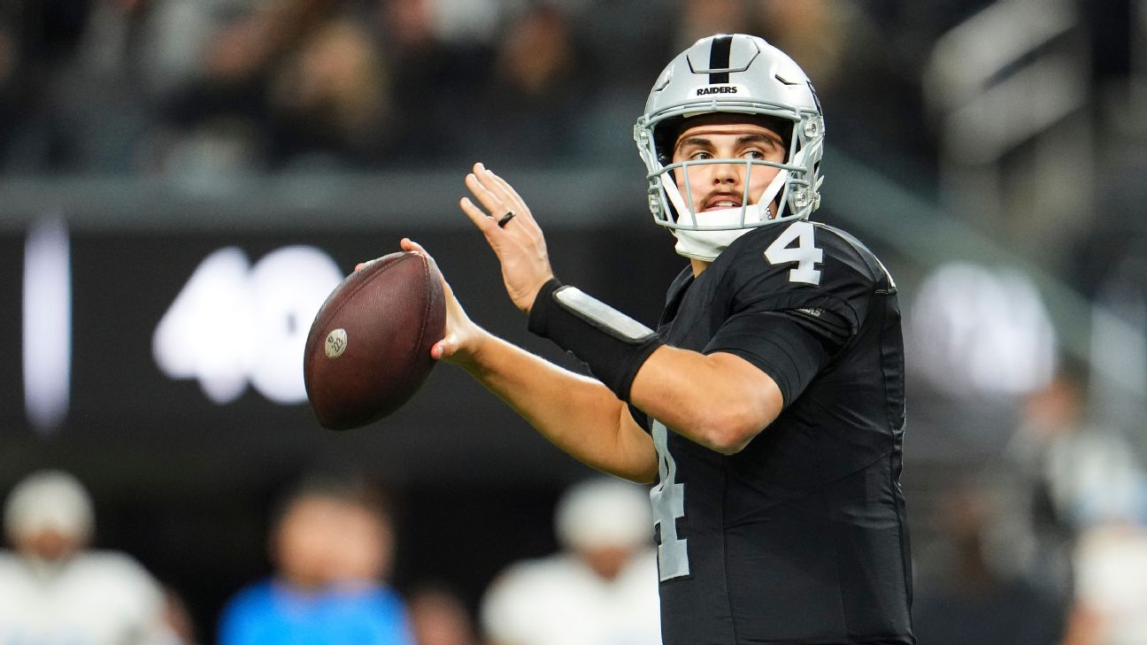 Aidan O'Connell gets 1st snap of QB battle with Gardner Minshew