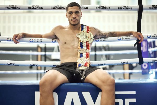 Opetaia to fight Zorro, vacates cruiserweight title