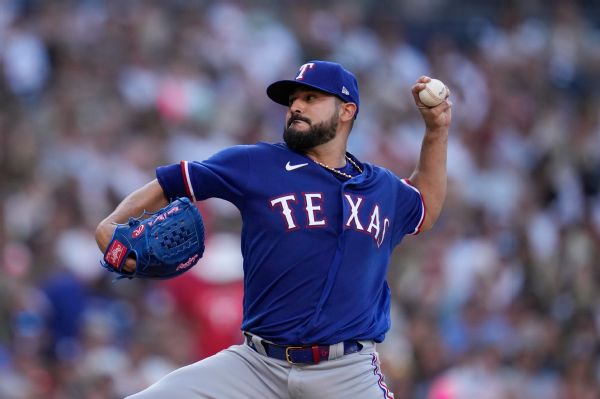 Sources: Pirates agree to terms with LHP Perez