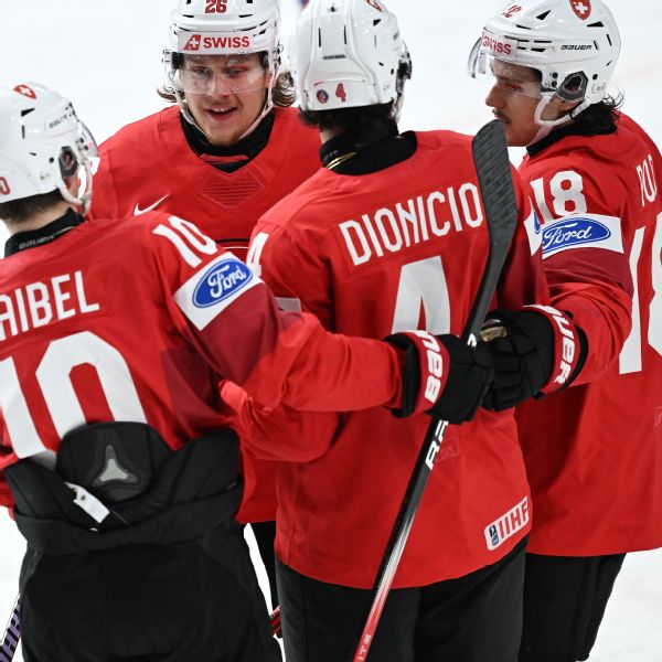 Switzerland advances to quarters at world juniors