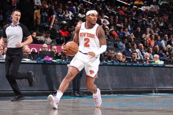 Knicks' McBride agrees to 3-year, $13M extension