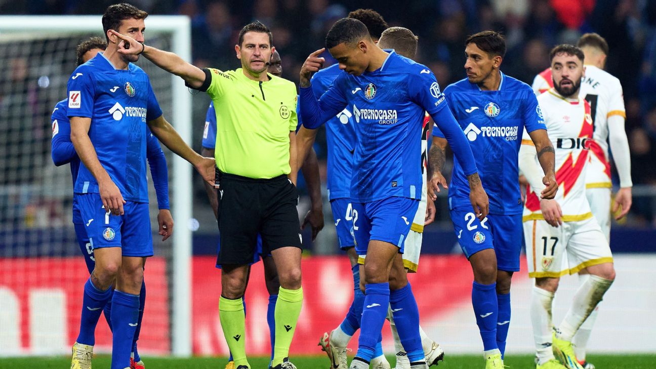 Greenwood 1 of 3 Getafe players sent off in loss