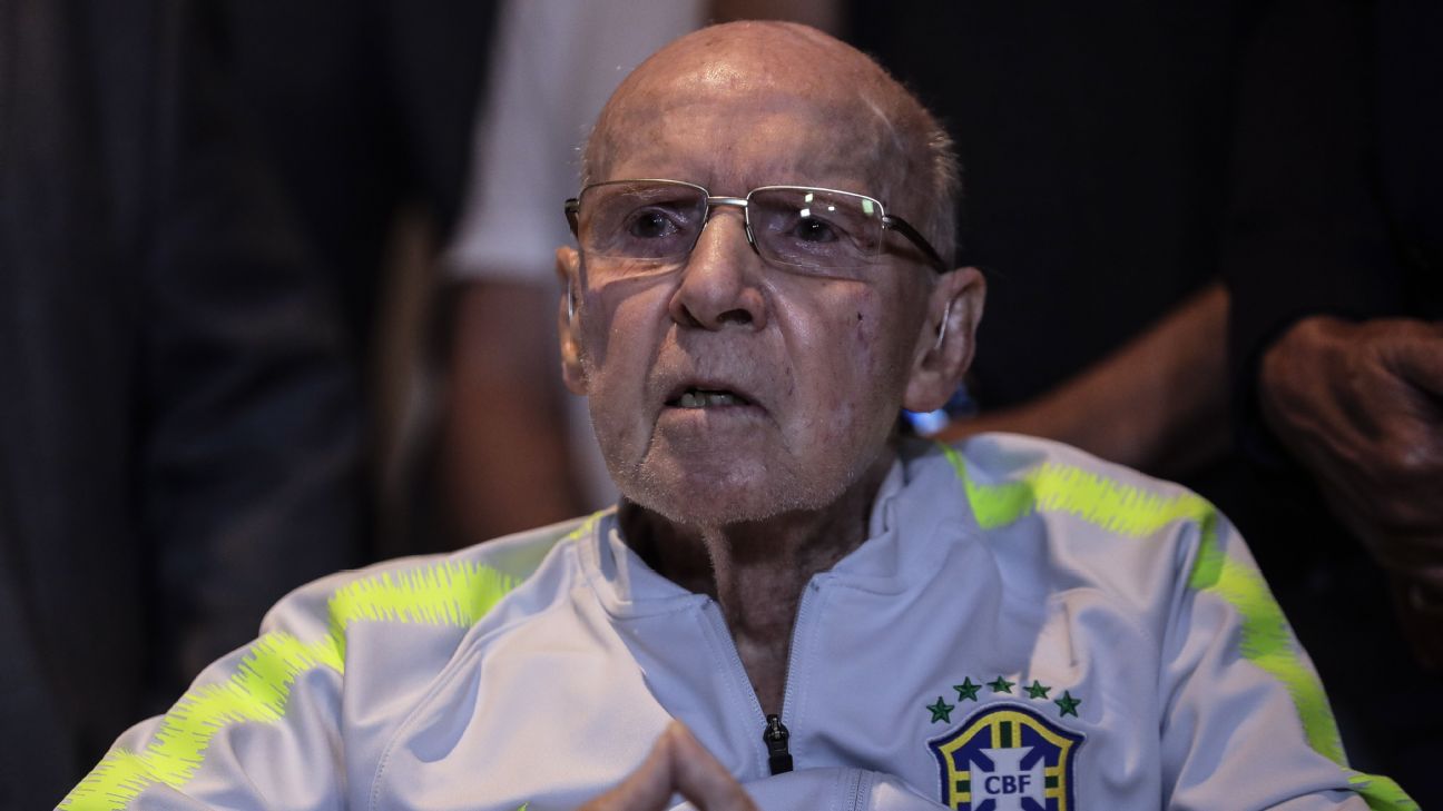 Four-time World Cup champion Zagallo dies at 92