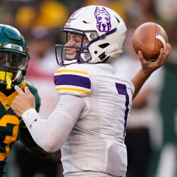 Reese Poffenbarger will try to land Akron's QB job.