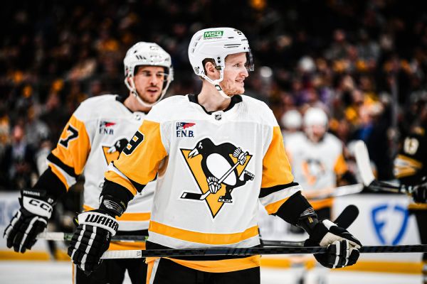 Pens' Guentzel (upper body) out up to 4 weeks