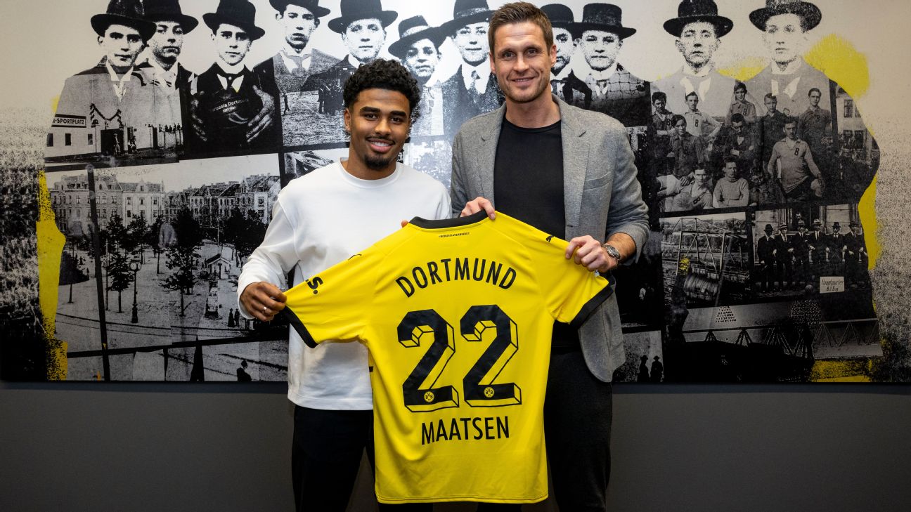 Maatsen joins Sancho on loan at Dortmund