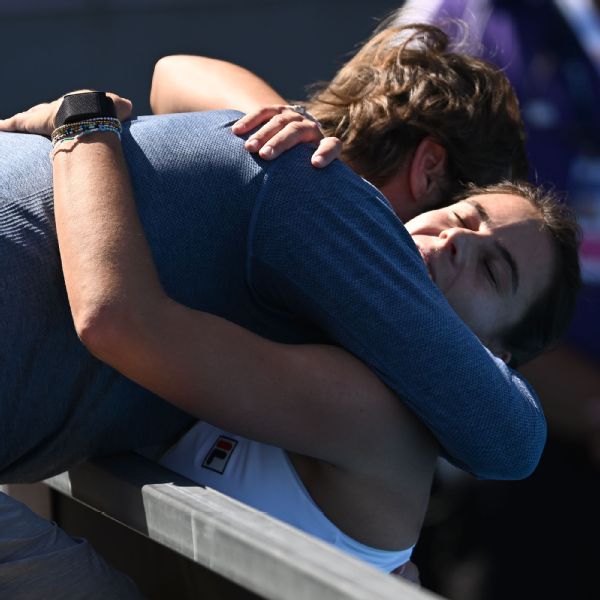 Navarro pockets first WTA title, wins at Hobart