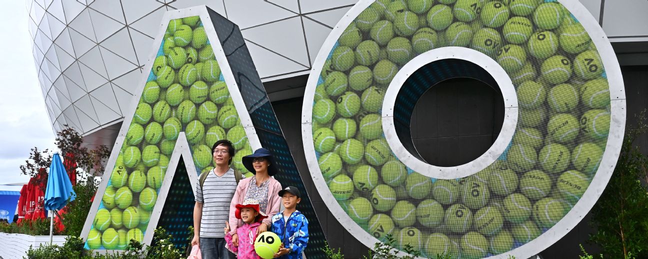 Live blog: Australian Open 2024 kicks off a day early!