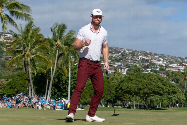 Murray rallies late to win Sony Open in playoff