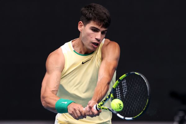 Alcaraz tops Carabelli to reach Argentina quarters