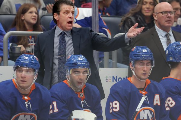 Ex-Islanders coach Lambert hired by Maple Leafs