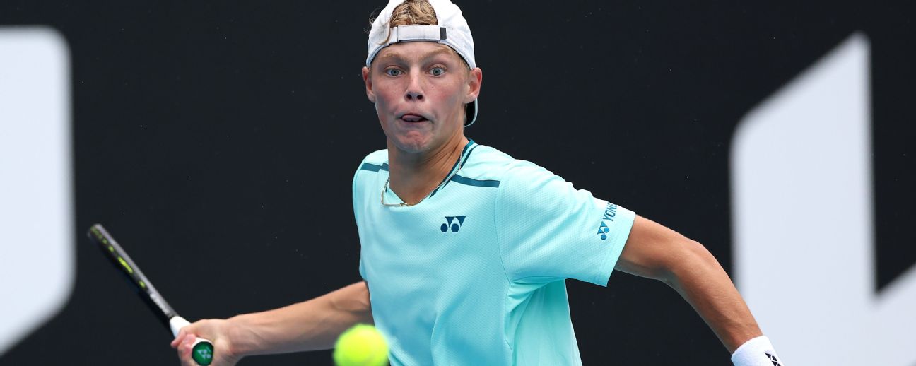 Cruz Hewitt, son of Lleyton, falls in AO juniors