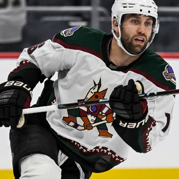 Sources: Hot Preds acquire Zucker from Coyotes