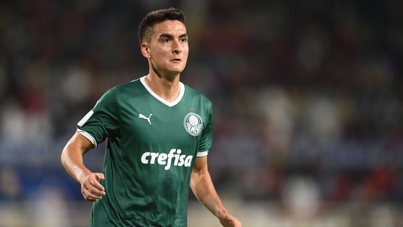 Sources: Palmeiras loaning Atuesta back to LAFC