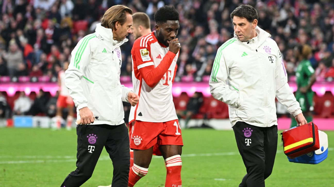 Davies suffers knee injury in Bayern win