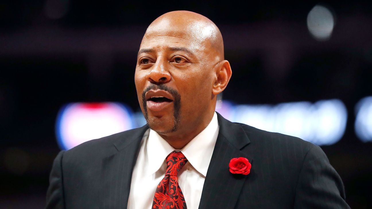 Earl 'The Twirl' Cureton, 2-time champ, dies at 66