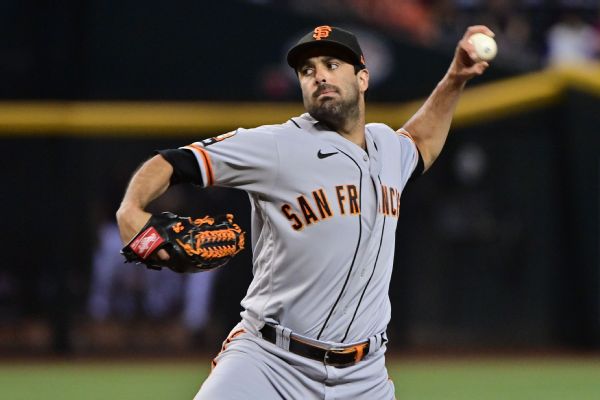 Brewers reach deal with RHP Junis, source says