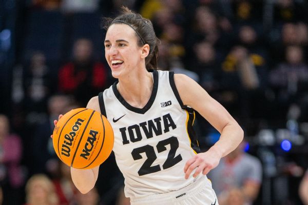 Iowa’s Clark on entering draft: ‘My focus is here’